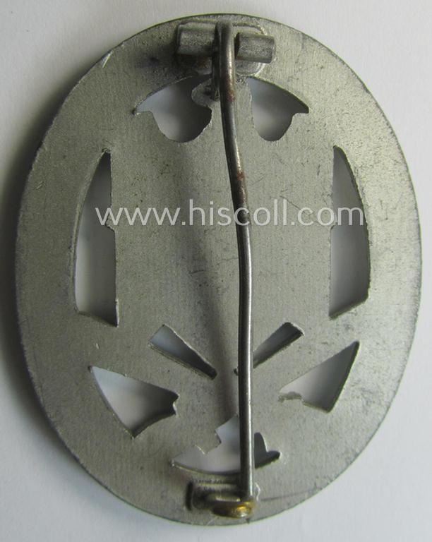 'Allgemeines Sturmabzeichen' (or: General Assault Badge ie. GAB) being a typical unmarked, zinc- (ie. 'Feinzink'-) based so-called: 'flat-back'-pattern by a (by me) unidentified maker