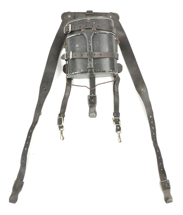 German Paramilitary Assault Frame & Messtin