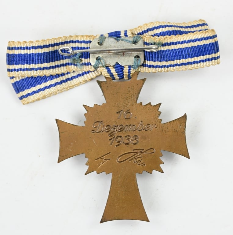 German Mother's Cross in Bronze Brooche