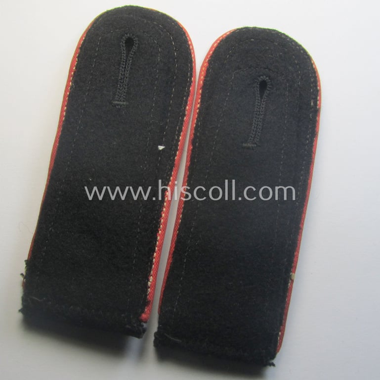 Superb - and rarely found! - pair of WH (Heeres) 'cyphered', NCO-type shoulderstraps (for usage onto the black-coloured, 'wrap-around'-styled Panzer-tunics) as intended for usage by an: 'Oberfeldwebel des Panzer-Rgts. 11'