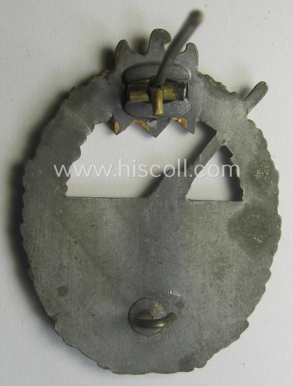 WH (Kriegsmarine) 'Marine-Artillerie-Abzeichen' being a non-maker-marked- and/or typical zinc- (ie. 'Feinzink'-) based example as was produced by the: 'Friedrich Linden'-company