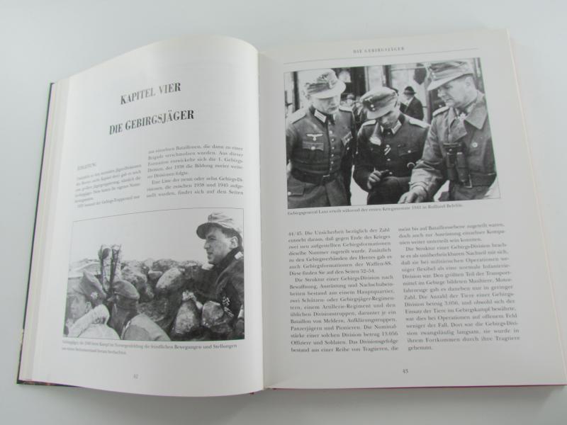 Book : Handbook of the Wehrmacht 1939-1945