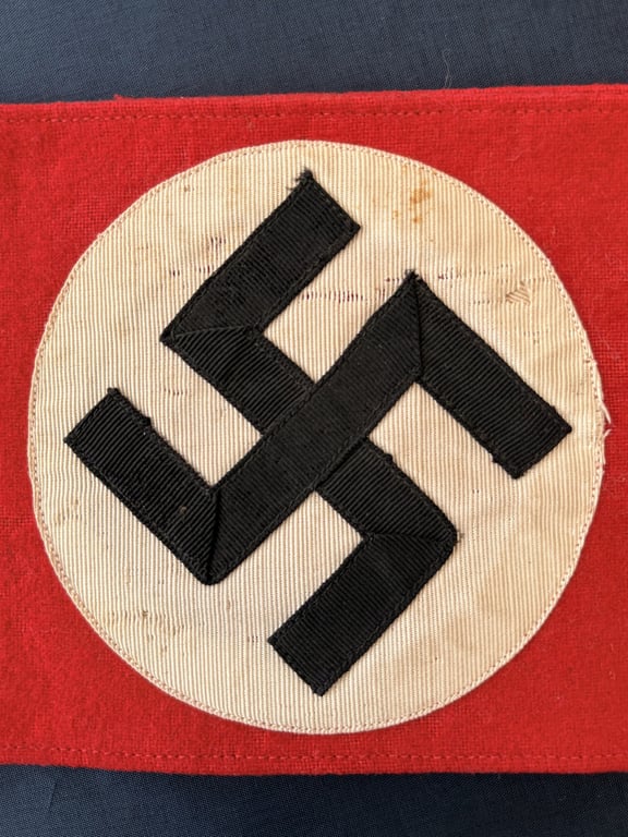 WWII GERMAN POLITICAL LEADERS’ THIRD REICH NAZI ARMBAND WITH RZM PAPER TAG.