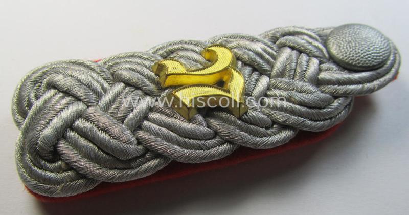 Superb - regrettably single but nevertheless very rarely encountered! - early-period and neatly 'cyphered', WH (Heeres) officers'-type, 'cyphered' shoulderboard that belonged to a: 'Major eines Nebelwerfer-Abteilungs'