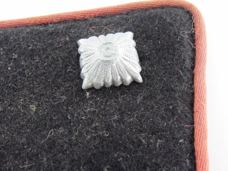 Waffen SS Panzer Oberscharführer collar taps...Rare!