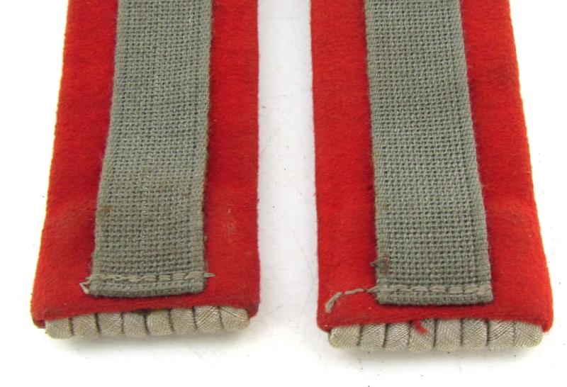 Wehrmacht 'Grossdeutschland' artillery insignia set