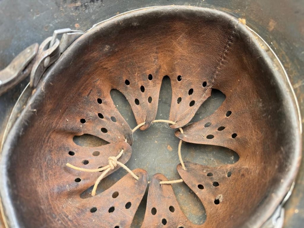 Early M35 Luftwaffe DD Helmet With Droop Tail Eagle ET64