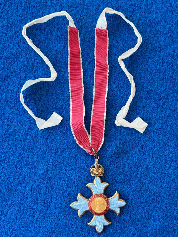 EXTREMELY RARE CASED CBE MEDAL, CASE IS TO THE LATE KING GEORGE VI ISSUE.
