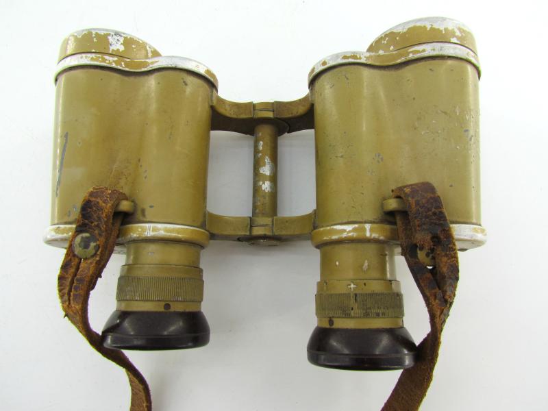 Wehrmacht tan colored binoculars ‘Dienstglas’ 6×30 by CAG
