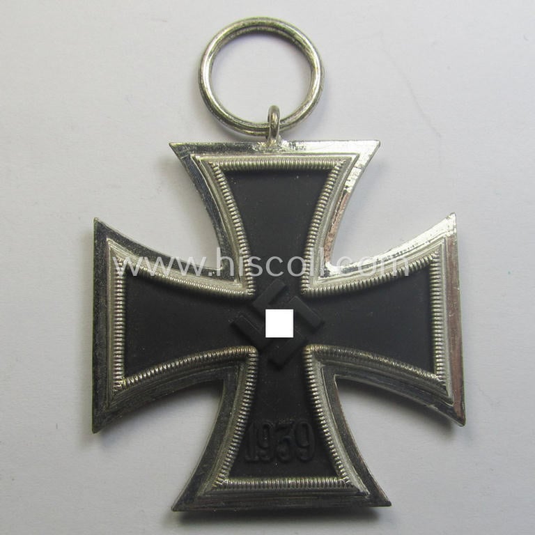 Superb, 'Eisernes Kreuz II. Klasse' being a non-maker-marked example as was (I deem) produced by the maker (ie. 'Hersteller'): 'Gustav Brehmer'