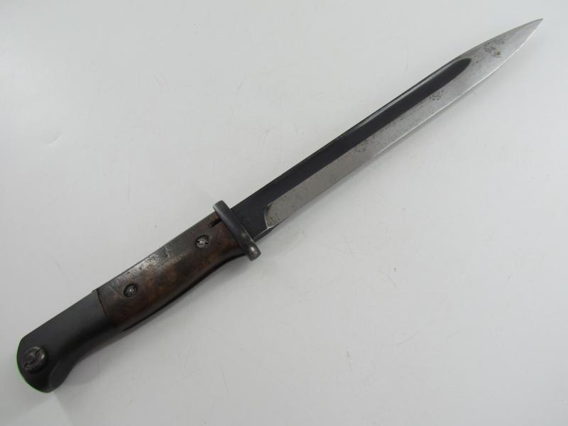 Non Matching K98 bayonet by E. Pack & S 1939 With Frog