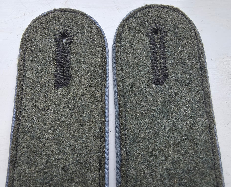 Matching pair of Waffen-SS Transport shoulder straps