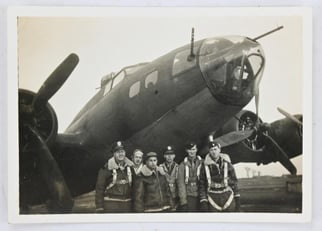 USAAF WW2 B-17 Crew picture 'Sons O’ Satan'...