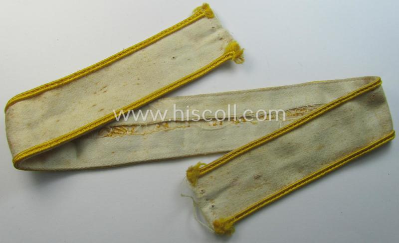 Superb, WH cuff-title (ie. 'Ärmelstreifen') entitled: 'Kreta' (being an example that bears a printed 'RbN.'-numeral) and that comes in a surely issued albeit simply never worn nor once tunic-attached, condition