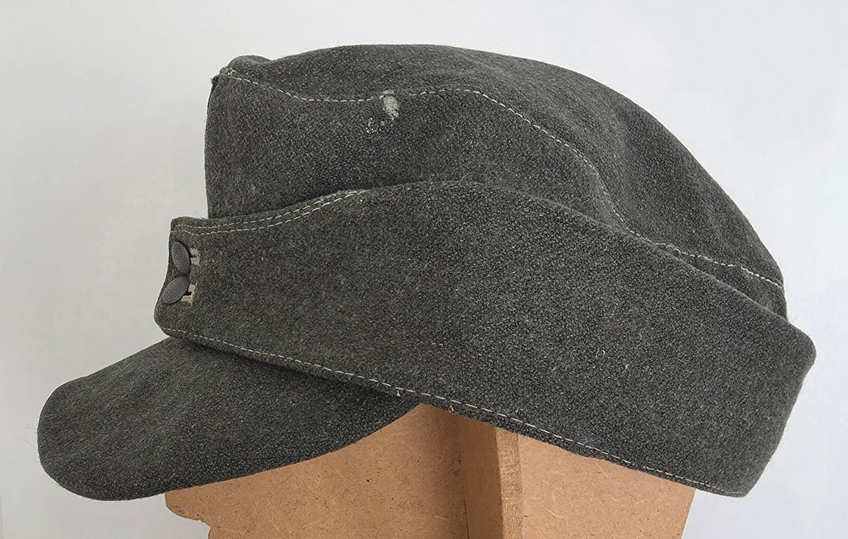 Waffen-SS M43 ski cap with insignia