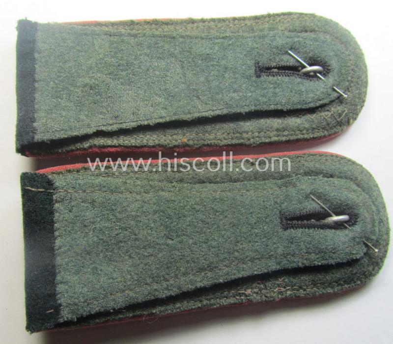 Pair of WH (Heeres), early-war period- (ie. 'M40'-pattern) typically 'standard-issued', NCO-type shoulderstraps as was specifically intended for a: 'Stabsfeldwebel o. Spiess  eines Panzerjäger-Abts.'