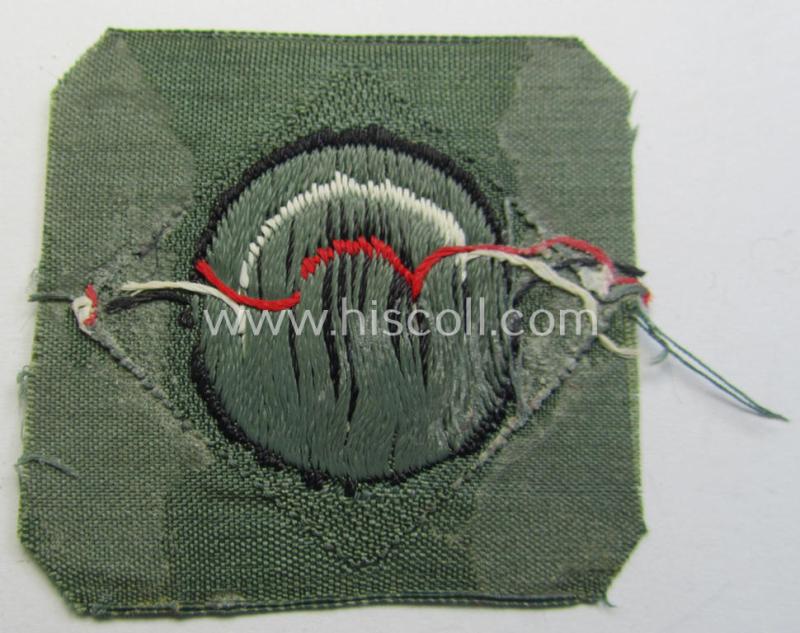 Attractive, WH (Heeres) 'standard-issue'-pattern 'M40'- (ie. 'M43'-) side-cap-cocarde (ie. 'Kokarde für Heeres-Schiffchen') being an example as executed in so-called: 'BeVo'-weave pattern