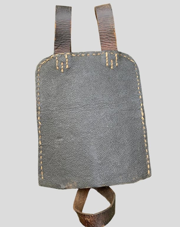 German Late-War Entrenching Tool and Carrying Case