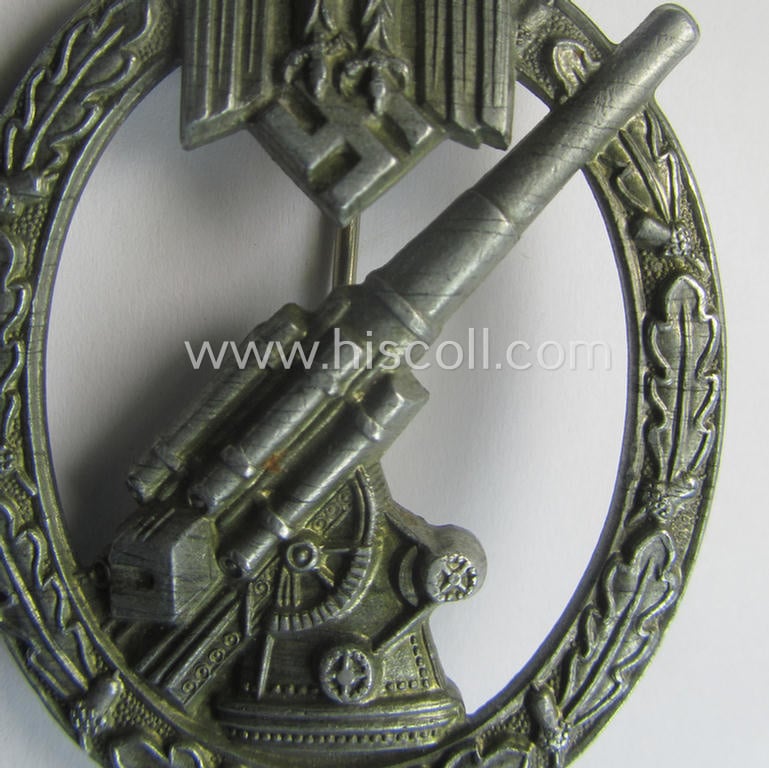 'Heeres-Flakkampf-Abz.' being a non-maker-marked- and/or zinc- (ie. 'Feinzink'-) based, 'pillow-crimped'-specimen