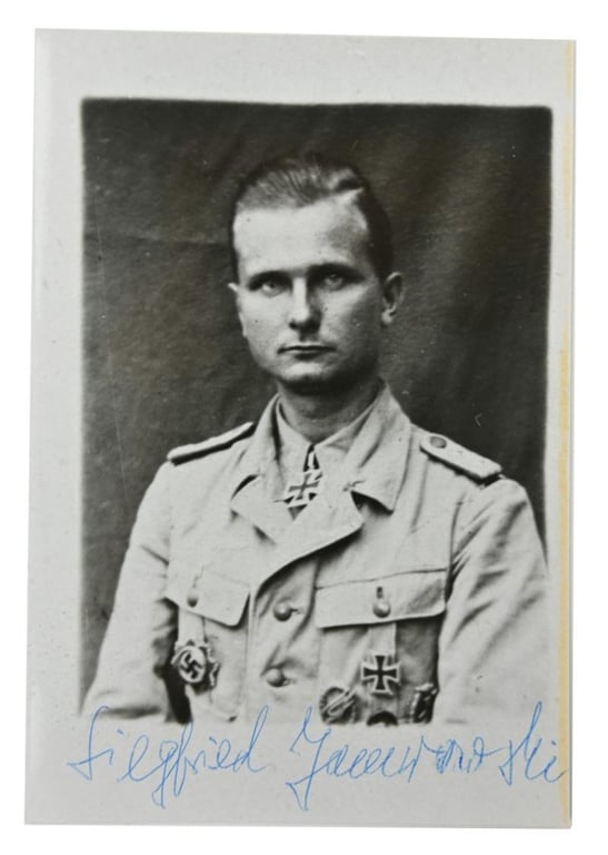 Signature of Luftwaffe KC Recipient 'Siegfried Jamrowski'