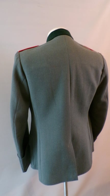 Army Artillery Hauptmann Tunic - Jos. Brüggen Bonn