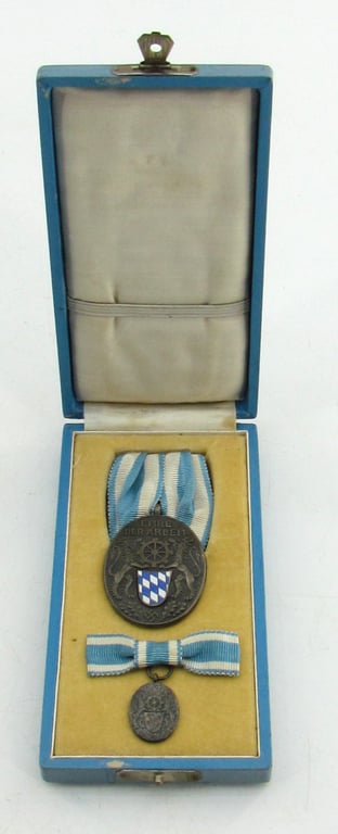 Treudienstabzeichen der Bayerischen Industrie + miniature + etui