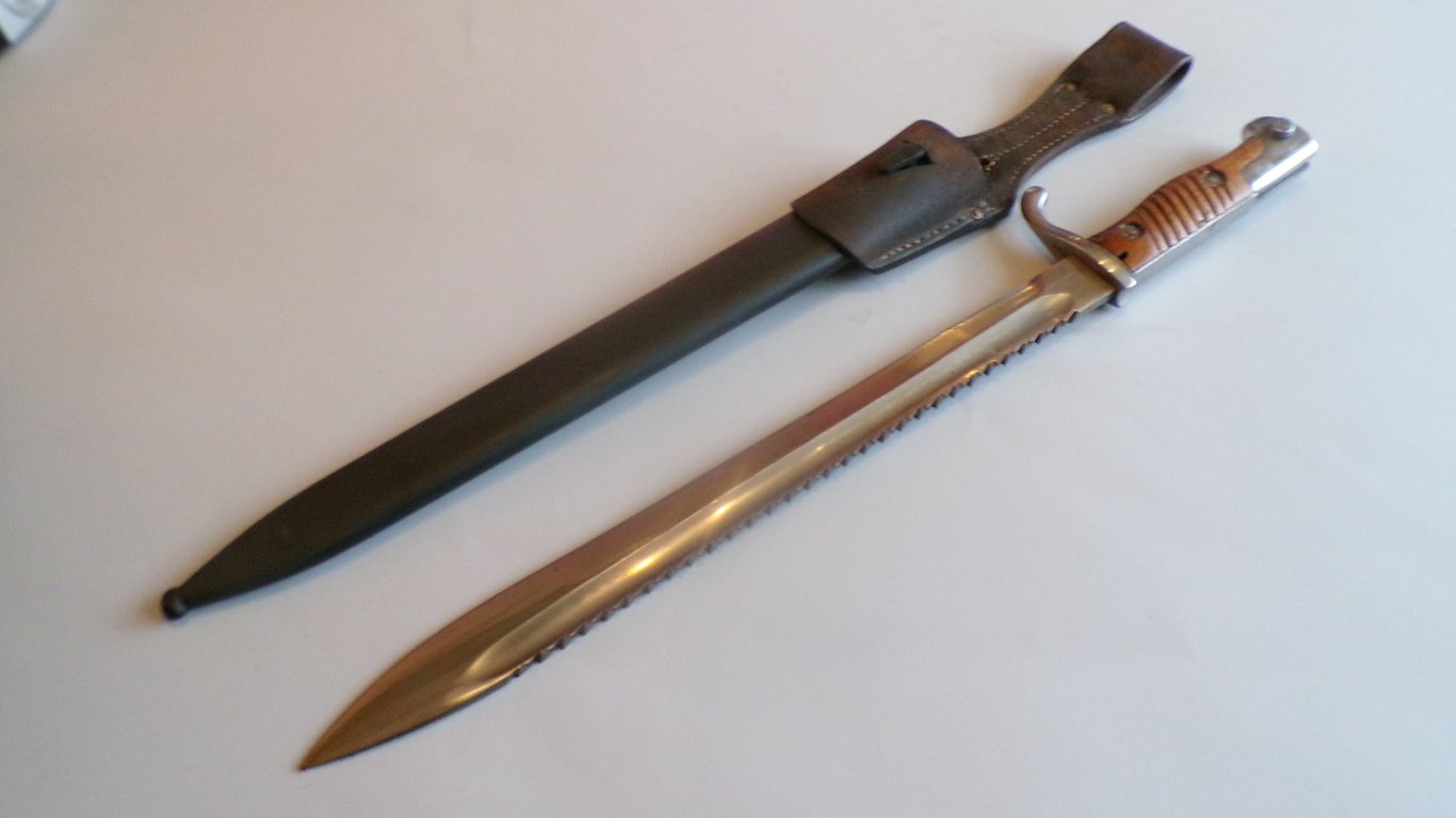 Bajonet 98/05 mit säge (sawback)