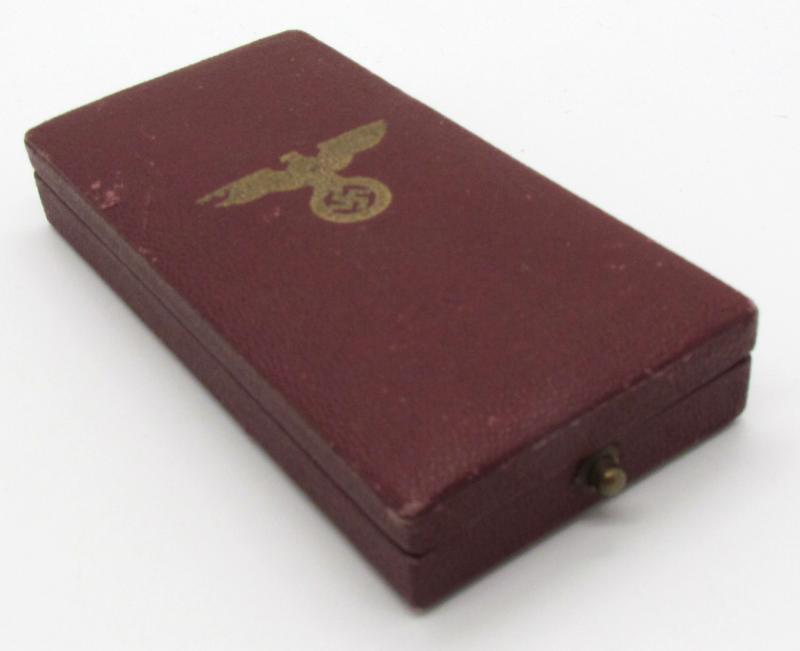 Cased '1 Oktober 1938' Medal ( Deschler )