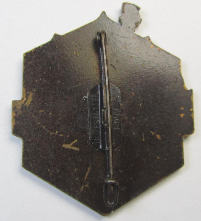 Attractive, so-called: 'KdF'- ('DAF-/Kraft durch Freude'-) related day-badge (ie. 'tinnie') as was issued to commemorate the Mediterranean-trips and depicting a scene in Venice and text: 'Mittelmeerreisen - KdF - 1938-1939'