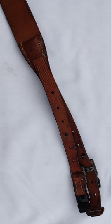 Reproduction 'Y' straps fro reenacting
