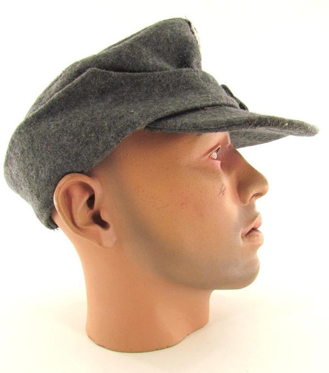 Luftwaffe M43 field cap ‘Einheitsfeldmütze’ with RBNr. 1944
