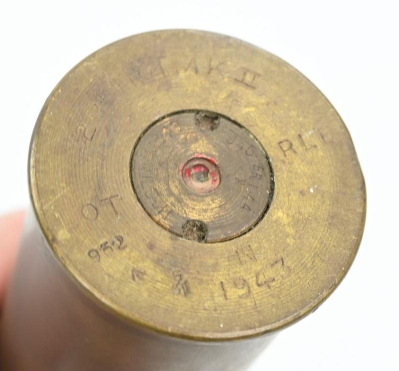 British Navy WW2 2Pds No1 MK2 Shell