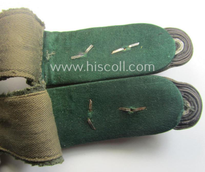 Truly used pair of WH (Luftwaffe) NCO-type shoulderboards as intended for a medium-ranked, administrative-official (ie. NCO) having the rank of: 'Oberfeldwebel' (ie.: 'Beambter des mittleren Dienstes')