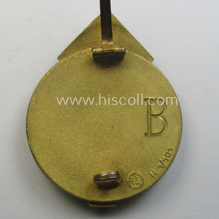 Stunning - and scarcely encountered! - 'Feinzink'-based, 'HJ'-related so-called: 'HJ-Führer-Sportabzeichen' being a maker- (ie. 'RzM M/101' ie.: 'G. Brehmer'-) marked, example that comes in a hardly used- nor worn, condition