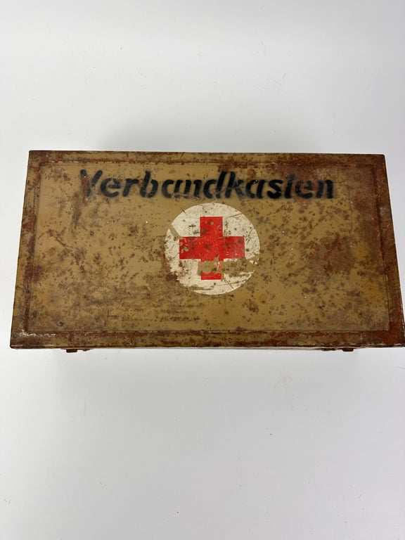 WW2 German 'Verbandkasten' First Aid Box In Tan