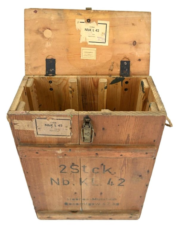 German WH Smoke Cylinder Box Nb.KL42