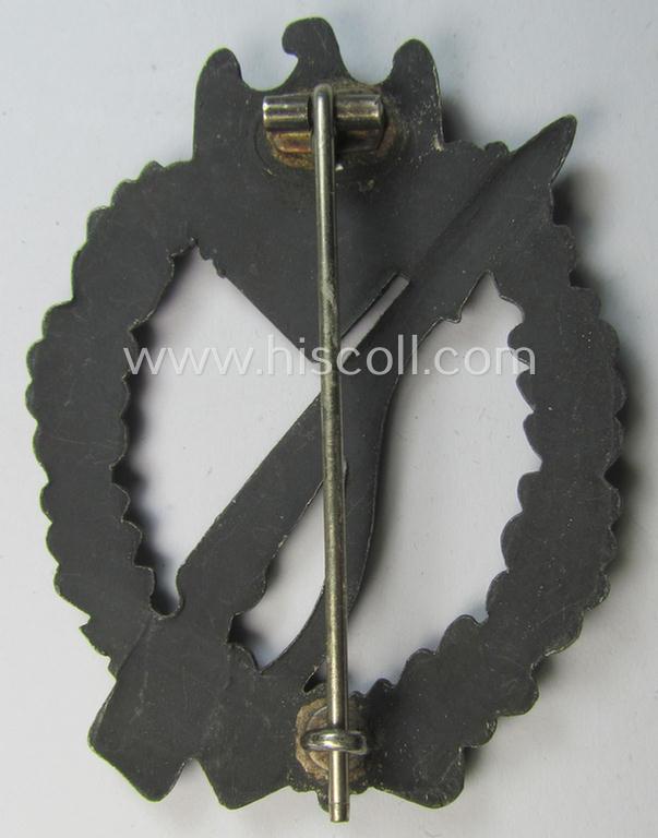 Neat, 'Infanterie Sturmabzeichen in Silber' being a scarcely seen, non-maker-marked- and/or zinc- (ie. 'Feinzink'-) based specimen as was presumably procuded by the desirable: 'Ernst L. Müller'-company