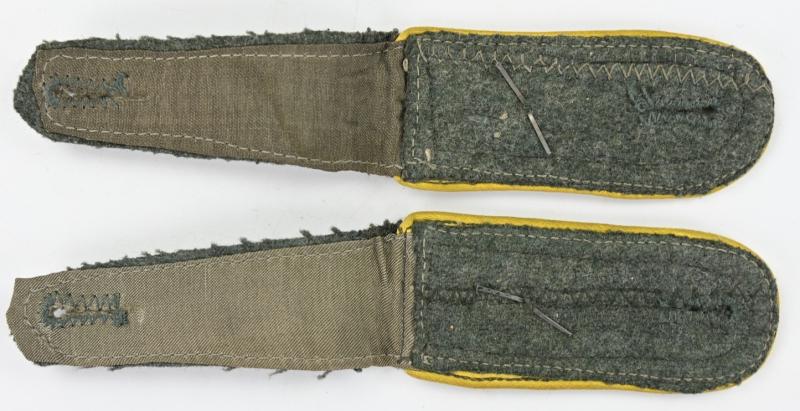 German WH NCO Shoulderboards 'Signal'