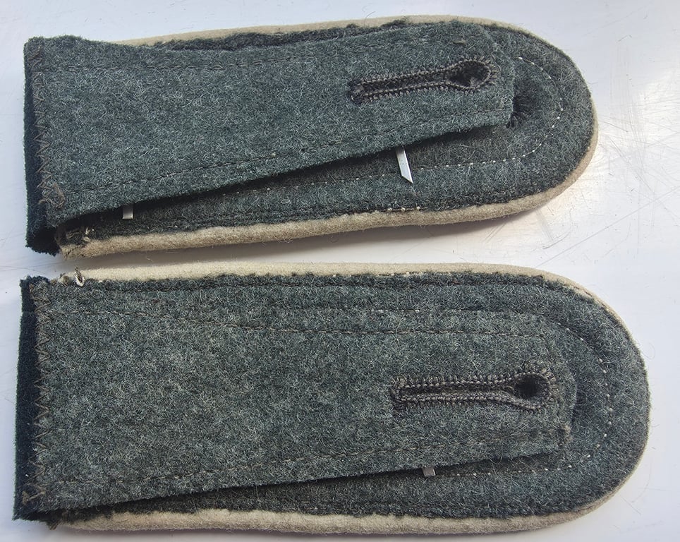 WH M36 GD Infantry NCO shoulder straps