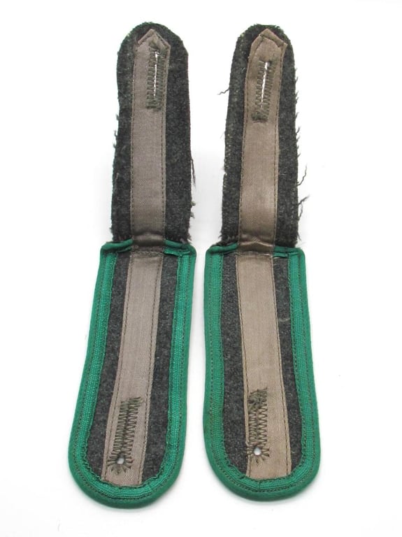 Wehrmacht Gebirgsjäger/Mountain Troops Em’s Shoulder Boards