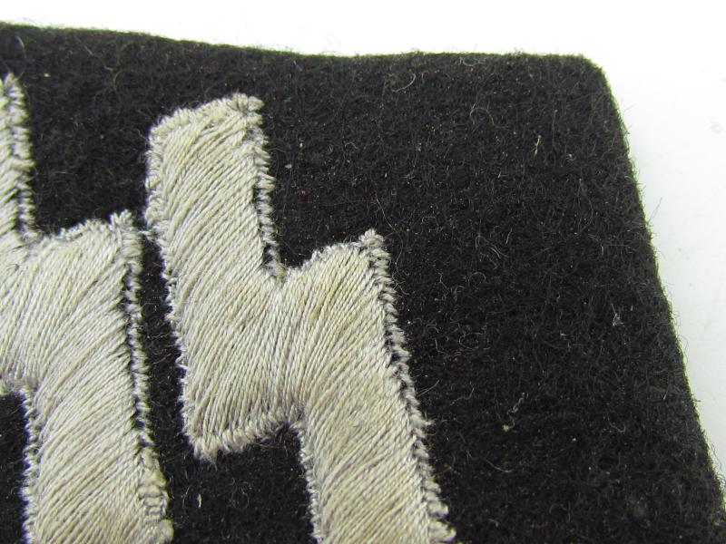 Waffen SS Collar Tabs Set " Scharführer "