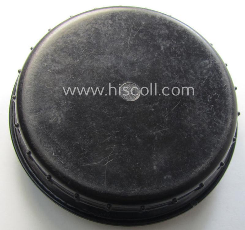 'Standard-issue'-type, WH 'Fettbuchse' (ie. fat-container) being an undamaged example as executed in black-coloured 'Bakelite'-based material