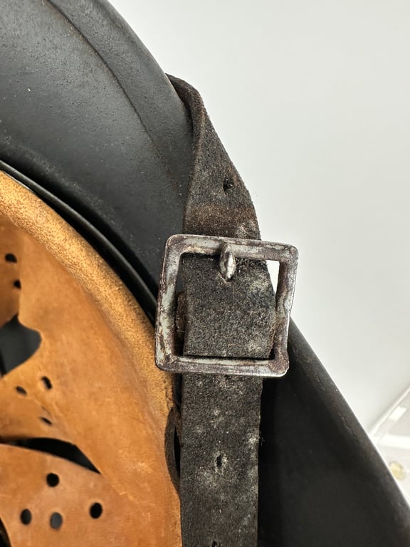 Untouched M40 SD Luftwaffe helmet  Q64