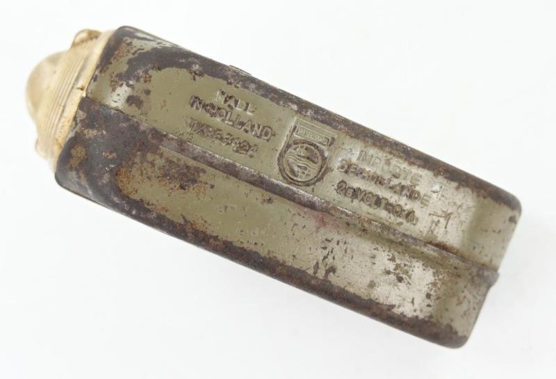Dutch WW2 Iconic Flashlight 'Knijpcat' type 7424