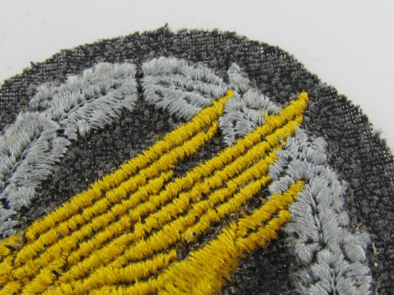 Luftwaffe Cloth Paratrooper Badge
