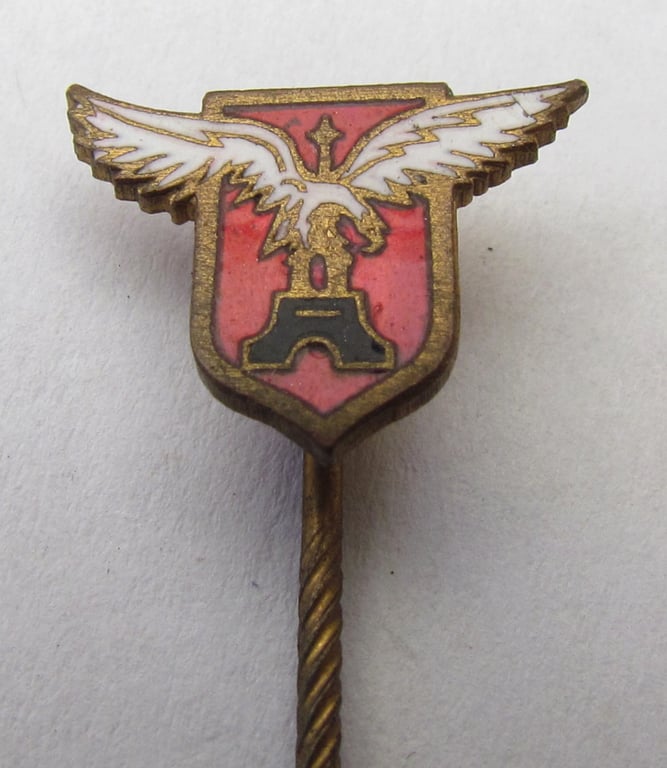 WWII German Luftwaffe Staffelnadel – Aufklärungsgruppe (F) 124