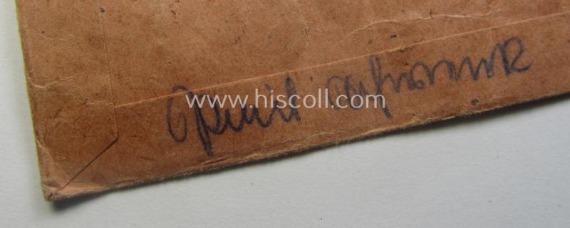 Medal-set: 'Winterschlacht im Osten 1941/42' as produced by the: 'Deschler u. Sohn'-company being a clearly maker- ie. '1'-marked specimen that came stored in its original 'Zellstoff'-based pouch of issue as found