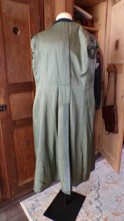 M36 Officers Greatcoat Hauptmann Beobachtungsabteilung