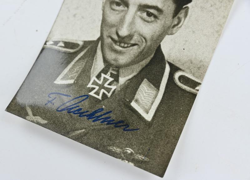 Signature of Luftwaffe KC Recipient 'Fritz Aechtner'