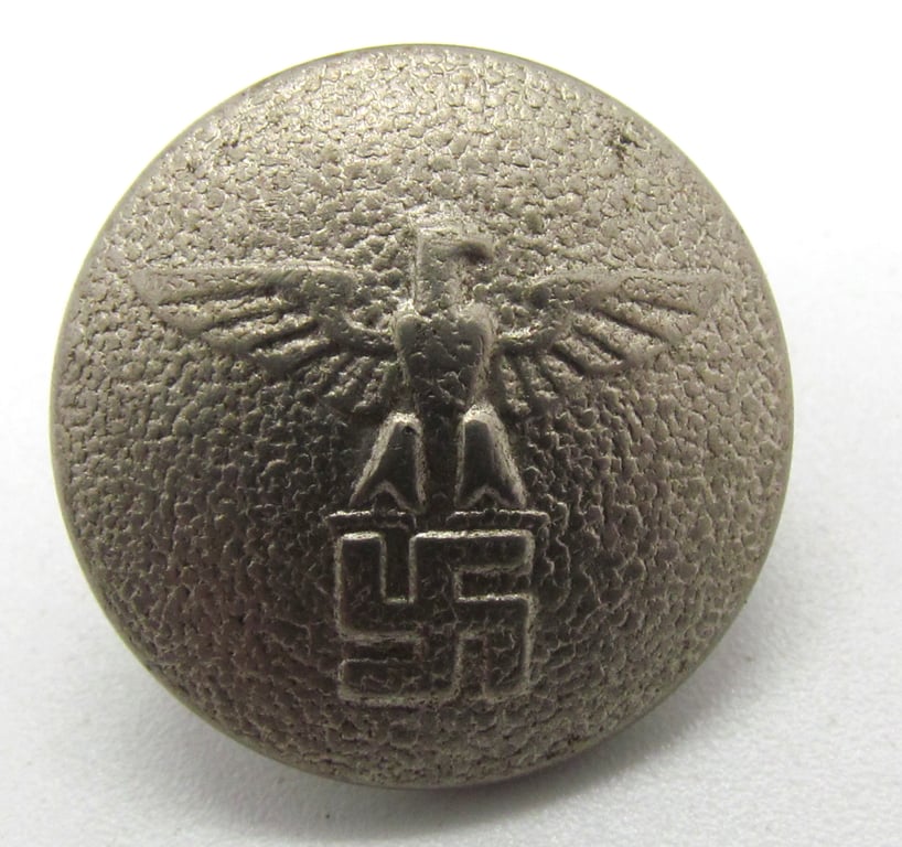 1 x Original German NSDAP (Nazi Party) Political Uniform Button